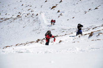 Mendoza, Argentina.- En la foto del 21 de enero de 2024, el servicio de rescate que trabaja a más de 6.000 metros de altura en el Cerro Aconcagua cuenta con un centro médico de mediana complejidad que constituye el hospital ''más alto del mundo'', y está destinado a socorrer a los cientos de andinista que año a año intentan alcanzar la cumbre de 6.962 metros.