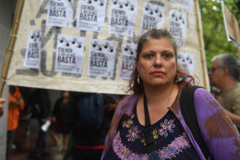 Buenos Aires, Argentina.- In the photos taken on January 16, 2024, residents of the Tigre Delta marched to the energy company Edenor due to power outages for a month. There are more than 1,600 users on the islands of the Tigre Delta who are still without electricity since the last storm on December 17 that affected the entire country and left 17 dead in Bahía Blanca.