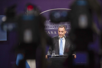 Buenos Aires, Argentina.- In the photos taken on January 5, 2024, the presidential spokesperson, Manuel Adorni, gives a press conference. Adorni assured that the Government is "more than respectful" of the adverse rulings of justice obtained by the Decree of Necessity and Urgency (DNU) issued by the national Government to deregulate the economy, and ratified that the Executive will appeal resolutions to the contrary. who won that initiative in the courts.