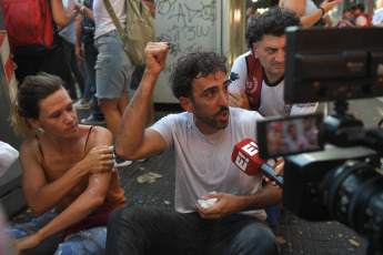 Buenos Aires, Argentina.- In the photos taken on January 31, 2024, members of the Gendarmerie and the Federal Police intervened to evict protesters from left-wing political groups and social organizations located in front of the National Congress, with the aim of free the public road that they had occupied as part of the protest against the projects promoted by the Government.