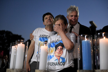 Buenos Aires, Argentina.- In the photo taken on January 18, 2024, Fernando's parents, Graciela Sosa and her husband, Silvino Báez, during a gathering and interfaith mass on the steps of the Law School of the University of Buenos Aires (UBA)where they remembered their son Fernando Báez Sosa (18), the young man who was beaten to death four years ago outside a disco club in Villa Gesell by a group of rugbiers.