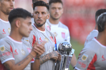 Buenos Aires, Argentina.- In the photos taken on January 25, 2024, during the match between Estudiantes and Argentino de Monte Maíz, for the Argentine Cup at the Néstor Díaz Pérez Stadium in Lanús. Estudiantes beat Argentino de Monte Maíz 2-0 in the 32nd round of the Argentine Cup. Pincha's goals were scored by Javier Correa at 20 minutes into the initial stage and Mauro Méndez at 41'.