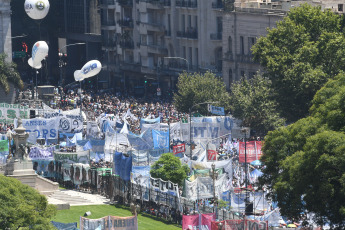 Buenos Aires, Argentina.- In the photo taken on January 24, 2024, view of the different streets of Buenos Aires during the general strike against the DNU and the law of bases of President Javier Milei.