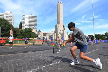 Rosario, Argentina.- In the photo taken on January 21, 2024, tennis fans of all ages participated in a recreational festival in Rosario as an activity prior to the Davis Cup series to be played by Argentina and Kazakhstan on February 3 and 4 at the local Jockey Club.