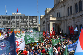 Parana, Argentina.- In the photos taken on January 24, 2024, protesters participate in the general strike called by the national General Confederation of Labor (CGT) in opposition to the DNU and the Omnibus Law proposed by President Javier Milei.