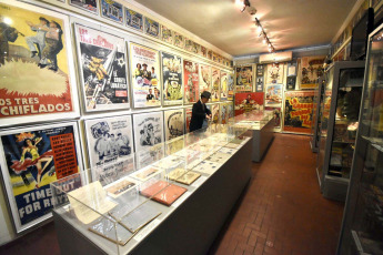 Buenos Aires, Argentina.- In the photo taken on January 28, 2024, the Three Stooges museum in Buenos Aires. 'The Three Stooges', Moe, Larry and Curly, were the protagonists of the television series that entertained several generations of Argentines. 'Chifladoseo' is the first in all of Latin America, and is located at Segurola 1152, Adrogué, Buenos Aires. It has more than 2,400 collectible objects in Spanish, of which 1,500 are on permanent display. Among them are folders with the comedy routines of The Three Stooges, dolls and figures, letters written by the actors and even original scripts.