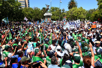 Neuquén, Argentina.- In the photo taken on January 24, 2024, strike and mobilization across the country in rejection of the DNU and the Omnibus Law of President Javier Milei.