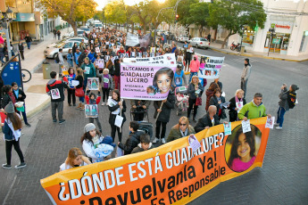 San Luis, Argentina.- In the photos taken on January 29, 2024, family and friends of Guadalupe Lucero, the girl who disappeared more than 2 years ago in San Luis, held a march to demand that the search for the minor continue. Governor Claudio Poggi received relatives of Guadalupe Belén Lucero and promised to make available everything necessary to make visible and clarify the case of the girl, about whom there has been no news since June 14, 2021. For her family, the little girl, who was 5 years old at the time, was kidnapped.