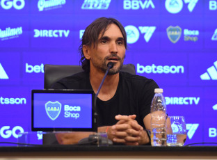 Buenos Aires.- In the photo taken on June 5, 2024, Diego Martínez was officially presented as Boca’s new coach at a press conference.