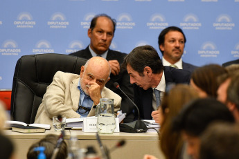 Buenos Aires.- En la foto tomada el 9 de enero, 2024, el Procurador del Tesoro, Rodolfo Barra. El plenario de comisiones de la Cámara de Diputados que debatirá el proyecto de ley ómnibus "Bases y Puntos de Partida de la Libertad de los Argentinos" comenzó a las 14.30 y cuenta con la presencia de funcionarios del Poder Ejecutivo.