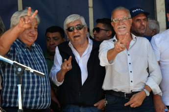 Buenos Aires, Argentina.- In the photo taken on January 24, 2024, Hugo Moyano (middle). The co-head of the General Confederation of Labor (CGT) and leader of Truckers, Pablo Moyano, today asked legislators to reject the "Bases" Law that is in the Chamber of Deputies and demanded that "do not betray the workers" and the "doctrine of Peronism", which is "to defend the workers, those who have less and the retired".