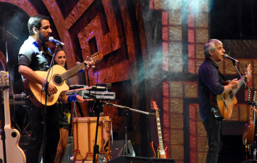 Córdoba, Argentina.- In the archive photo, Peteco Carabajal. The National Folklore Festival of Cosquín, one of the most emblematic celebrations of traditional Argentine music, reaches its 64th edition and promises again to captivate lovers of folklore. From 20 to 28 January 2024, the Prospero Molina square in the city of Cordoba will become the epicenter of the country’s music, dance and culture. The anticipation has grown with the presentation of the grid of artists, which became known in the rock Boliche Balderrama, in the city of Salta. Among the main animators are renowned figures such as Abel Pintos, Los Nocheros, Sergio Galleguillo, Los Tekis, Chaqueño Palavecino, Diego Torres, Los Palmeras, La Delio Valdez and Soledad.