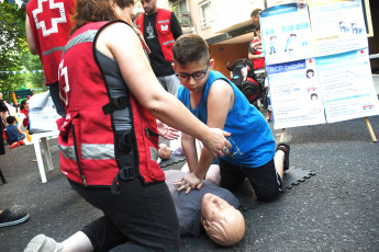 Buenos Aires- En la foto tomada el 6 de enero de 2024, la asociación civil Tierra, Techo y Trabajo realizó una jornada de festejo sobre la calle Padilla, entre Acevedo y Malabia, en el barrio porteño de Villa Crespo.