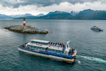 Ushuaia, Argentina.- The emblematic Les Eclaireurs lighthouse, located on the Beagle Channel, near the city of Ushuaia and often confused with Jules Verne's famous End of the World Lighthouse, turns 105 years old since its construction in 1919, this 23 January, and today it continues to be one of the main postcards and most attractive site for visitors to the capital of Tierra del Fuego.