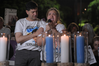 Buenos Aires, Argentina.- In the photo taken on January 18, 2024, Fernando's parents, Graciela Sosa and her husband, Silvino Báez, during a gathering and interfaith mass on the steps of the Law School of the University of Buenos Aires (UBA)where they remembered their son Fernando Báez Sosa (18), the young man who was beaten to death four years ago outside a disco club in Villa Gesell by a group of rugbiers.