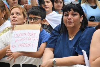 Córdoba.- In the photo taken on January 9, 2024, a mobilization of state unions in rejection of the dismissals of public workers in the province and the demand for 'immediate reinstatement' which, according to union data, particularly affects the health sector.