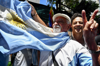 Buenos Aires, Argentina.- In the photos taken on January 24, 2024, protesters at Plaza Congreso, with partial cuts to traffic, within the framework of the strike and mobilization called by the CGT. Argentina is experiencing its first general strike since 2019, called by the country's main union center, against the extensive reforms promoted by the government of libertarian Javier Milei.