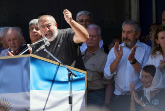 Buenos Aires, Argentina.- In the photo taken on January 24, 2024, the co-secretary general of the CGT Héctor Daer today demanded that the national deputies "do not act in the dark, look the people in the face" and reject the DNU and the law "Bases" promoted by the government of Javier Milei, after which he warned that from the workers' center "we will continue the struggle and we will not take a step back until they fall" those measures.