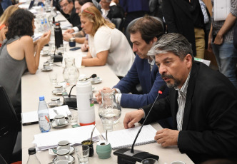 Buenos Aires, Argentina.- En las fotos tomadas el 23 de enero del 2024, el diputado Jose Luis Garrido. Arrancó el debate en el plenario de comisiones de Diputados por el proyecto de Ley de Bases, que propone cambios significativos en la regulación económica y las facultades del Gobierno.