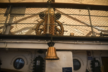 Buenos Aires.- En la foto tomada el 11 de enero de 2024, la Fragata Sarmiento en el puerto de Buenos Aires. Con tres promociones de la Escuela Naval Militar Argentina a bordo, partía, hace 125 años, el primer viaje de instrucción de la Fragata ARA Presidente Sarmiento, un buque escuela innovador y moderno que cambió radicalmente la formación naval en el país y que, en la actualidad, continúa con esa misión desde el Dique III de Puerto Madero, en donde funciona como Buque Museo.