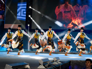 Córdoba, Argentina.- In the photos taken on January 24, 2024, during the presentation of the malambo group, 'El Ramalazo', in the Córdoba city of Cosquín. The National Folklore Festival began on Saturday, January 20 and runs until Sunday the 28th. It is one of the most important celebrations held in the country to honor the representative music of Argentines.