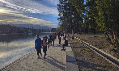 Mendoza, Argentina.- En la foto tomada el 22 de enero de 2024, la ciudad de San Rafael, Mendoza. La ocupación hotelera ascendió este fin de semana al 82 % en la localidad mendocina de San Rafael, al sur de Mendoza, informó hoy el municipio.