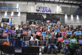 Buenos Aires, Argentina.- En las fotos tomadas el 14 de febrero del 2024, la Confederación de Trabajadores de la Educación (Ctera) advirtió que "peligra el inicio de clases" y reiteró su pedido al Gobierno nacional para la "urgente convocatoria" a la paritaria nacional docente, a pocos días del comienzo del ciclo lectivo en todo el país.