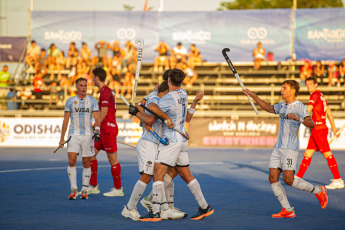 Santiago del Estero, Argentina.- In the photos taken on February 14, 2024, the Argentine men's field hockey team, Los Leones, faced their counterpart from Belgium, in a match in the second competition window of the Pro League. The Lions achieved a resounding 4-1 victory over their Belgian counterpart, at the beginning of the second window of action of the Pro League of the discipline, at the Provincial Stadium in Santiago del Estero.