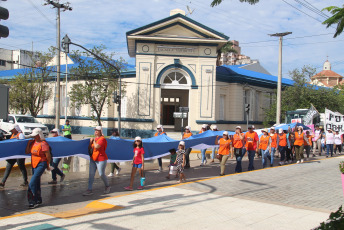 Formosa, Argentina.- In the photos taken on February 26, 2024, teachers participate in a national strike by the Confederation of Education Workers of the Argentine Republic (Ctera) in rejection of the economic adjustment of the national government and in demand for a better offer wage.