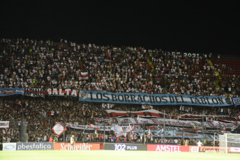 Santa Fe, Argentina.- In the photos taken on February 7, 2024, River Plate faces Excursionistas, who play in Primera B, for the 32nd round. final of the Argentine Cup at the Brigadier General Estanislao López stadium in Santa Fe. With goals from Borja, Mastantuono and Ruberto, River Plate beat Excursionistas 3-0 and advanced in the Argentine Cup.