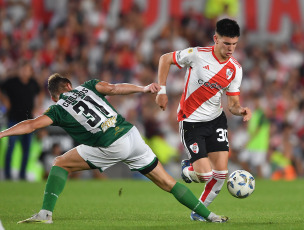 Buenos Aires, Argentina.- In the photos taken on February 18, 2024, during the River vs. Banfield, for Group B of the Copa de la Liga in the Monumental. River and Banfield played 1 to 1. Braian Galván and Pablo Solari marked the sides of the encounter.