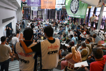 Buenos Aires, Argentina.- In the photos taken on February 15, 2024, the Front of State Unions (FSE), which represents twenty union organizations, held its first plenary session since its new formation, to analyze the labor situation and salary of companies in the sector, and announced a "national day of struggle", which will result in a couple of activities, for the "last week of February", union sources reported.