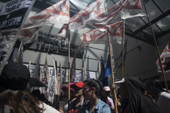 Buenos Aires, Argentina.- In the photos taken on February 15, 2024, social organizations gathered in front of the headquarters of the Ministry of Labor of the Nation, demanding "a minimum wage equal to the basic basket" and assistance food for canteens and picnic areas throughout the country, while the meeting of the Minimum Wage Council was taking place.