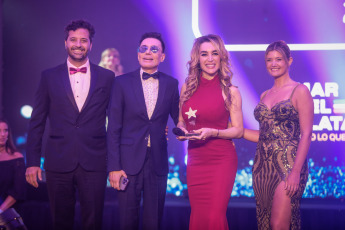 Mar del Plata, Argentina.- En las fotos tomadas el 5 de febrero del 2024, durante la entrega de los premios Premios Estrella de Mar 2024 en Mar del Plata. El grupo de rock "Ciro y Los Persas", encabezado por el ex líder de "Los Piojos" Andrés Ciro Martínez, logró el premio Estrella de Mar de oro, mientras que la humorista y pareja del presidente Javier Milei, Fátima Florez, se adjudicó el galardón como mejor Show de Humor y Producción, en la entrega de estas estatuillas que reconoce a los talentos de la temporada teatral en Mar del Plata.