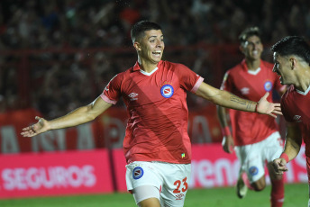 Buenos Aires, Argentina.- In the photos taken on February 26, 2024, during the match between Argentinos Juniors and Platense in a match corresponding to date 7 of the League Cup at the Diego Armando Maradona stadium. Argentinos Juniors beat Platense 3-1, and leads Zone A of the Professional League Cup.