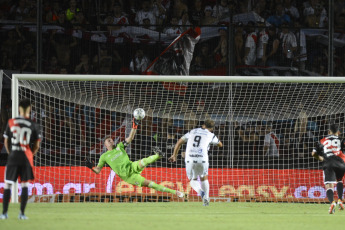 Santa Fe, Argentina.- In the photos taken on February 7, 2024, River Plate faces Excursionistas, who play in Primera B, for the 32nd round. final of the Argentine Cup at the Brigadier General Estanislao López stadium in Santa Fe. With goals from Borja, Mastantuono and Ruberto, River Plate beat Excursionistas 3-0 and advanced in the Argentine Cup.