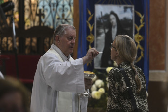 Buenos Aires, Argentina.- In the photos taken on February 9, 2024, during the mass celebrated in the Basilica of La Piedad, by Monsignor Rubén Frassia and the parish priest Raúl Laurenzena. The canonization of Mama Antula will take place on Sunday by Pope Francis in St. Peter's Basilica, making her the first saint in Argentina.