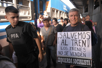 Buenos Aires, Argentina.- In the photos taken on February 15, 2024, leaders of the Socialist Left (IS) and a sector of the Railway Union held a demonstration to denounce that the national government "continues to be cruel against the service railway" for which they organized a mobilization, called "the Train of Resistance", which will unite the Buenos Aires towns of Merlo and Marcos Paz, with the slogan "let's save the train".