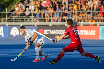 Santiago del Estero, Argentina.- In the photos taken on February 14, 2024, the Argentine men's field hockey team, Los Leones, faced their counterpart from Belgium, in a match in the second competition window of the Pro League. The Lions achieved a resounding 4-1 victory over their Belgian counterpart, at the beginning of the second window of action of the Pro League of the discipline, at the Provincial Stadium in Santiago del Estero.