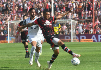 Córdoba, Argentina.- In the photos taken on February 18, 2024, Instituto vs. Independiente, in the game 6 in the Copa de la Liga in the Monumental of Alta Córdoba. Independente won 2-0 at Instituto. Then Gabriel Neves inaugurated the marker at the 25th minute of the first half. More late, in minute 31 of the stage, Lucas González increased the wind, securing the victory of Independence.