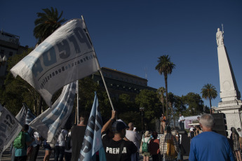 Buenos Aires, Argentina.- En las fotos tomadas el 20 de febrero del 2024, en la Plaza de Mayo se realizó un festival en apoyo de Julian Assange, quien presentó este martes, en el Tribunal Superior de Londres, el que podría ser su último recurso judicial en el Reino Unido contra su extradición a Estados Unidos, que le acusa de 18 delitos de espionaje y piratería informática por revelaciones de su portal WikiLeaks.