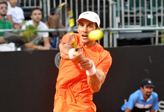 Córdoba, Argentina.- In the photo taken on February 10, 2024, the Argentines Facundo Bagnis (200) and Federico Coria (95) met. The win was for Bagnis 6/3 and 7/5, in 1 hour and 11 minutes of play.