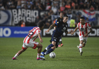 Mendoza, Argentina.- In the photos taken on February 15, 2024, during the match between Independiente Rivadavia de Mendoza and Instituto de Cordoba, in a match valid for the fifth date of Zone B of the Professional League Cup in the Bautista Gargantini stadium. Instituto de Córdoba achieved a victory as a visitor against Independiente Rivadavia de Mendoza by 2 to 0 and reached River Plate at the top of Zone A of the League Cup.