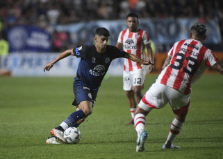 Mendoza, Argentina.- In the photos taken on February 15, 2024, during the match between Independiente Rivadavia de Mendoza and Instituto de Cordoba, in a match valid for the fifth date of Zone B of the Professional League Cup in the Bautista Gargantini stadium. Instituto de Córdoba achieved a victory as a visitor against Independiente Rivadavia de Mendoza by 2 to 0 and reached River Plate at the top of Zone A of the League Cup.