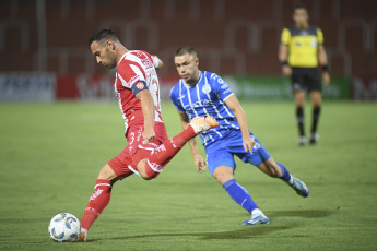 Mendoza, Argentina.- In the photos taken on February 13, 2024, during the match between Godoy Cruz and Unión de Santa Fe, for the fifth date of Zone B of the tournament at the Malvinas Argentina stadium. Godoy Cruz de Mendoza drew a goalless draw at home against Unión de Santa Fe and is the leader of Zone B of the Cup.