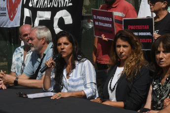 Buenos Aires, Argentina.- En las fotos tomadas el 14 de febrero del 2024, la ministra de Seguridad, Patricia Bullrich, asistió a una audiencia de habeas corpus presentada para debatir la legalidad del protocolo de orden público, en los tribunales federales de Retiro. El juez federal Sebastián Casanello, hizo lugar a un hábeas corpus para la suspensión del protocolo. También se pidió la inconstitucionalidad del procedimiento y una cautelar para frenar su implementación.