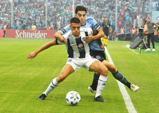 Córdoba, Argentina.- The photograph taken on February 24, 2024 in Córdoba, Argentina, shows moments of the match played between Talleres and Belgrano de Córdoba, at the Julio César Villagra stadium. On the seventh date, where all the classics are played, the Córdoba teams tied 2 to 2. Talleres' goals were scored by Sosa (31') and Martínez (48'). Belgrano's goals were scored by Reyna (1') and Meriano (37').