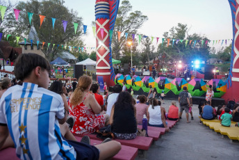 La Plata, Argentina.- In photos taken on February 12, 2024, people enjoy carnivals around the country. Traditions, music and dance attract tourists in many cities in Argentina, as a transcendental event in the annual tourist calendar, special for a long weekend that includes Monday and Tuesday.