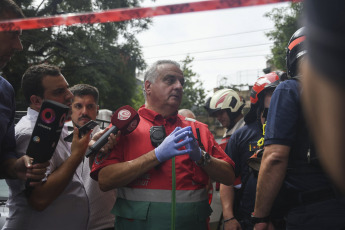 Buenos Aires, Argentina.- In the photos taken on February 8, 2024, they show the construction site that collapsed in Caballito, Buenos Aires. A woman died after the collapse, while she continued the search through the rubble for her partner. In addition, seven people were rescued by SAME and fire personnel, the City Police reported.