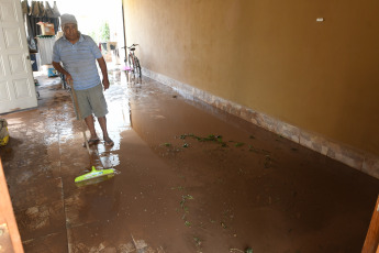 Mendoza, Argentina.- In the photos taken on February 29, 2024, a hail storm caused fallen trees, flooded streets, power outages and some homes suffered damage to their roofs and 20 people were treated for minor injuries in various areas. towns of Mendoza, official sources reported.